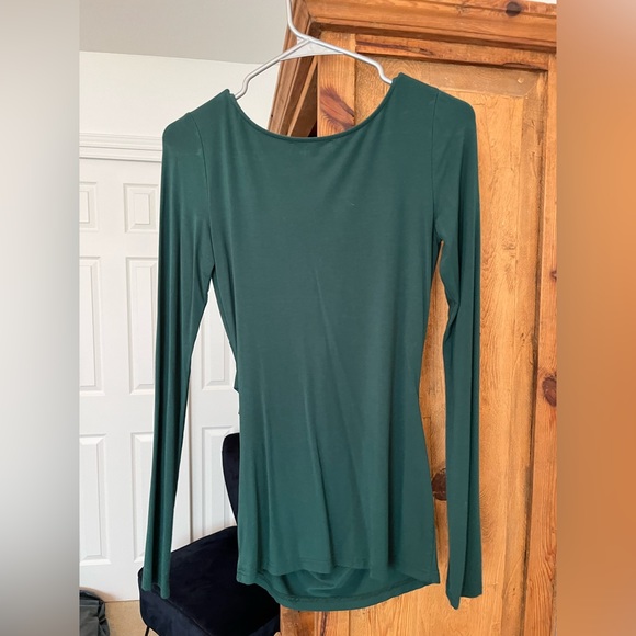 Green PattyBoutik top - Picture 3 of 4